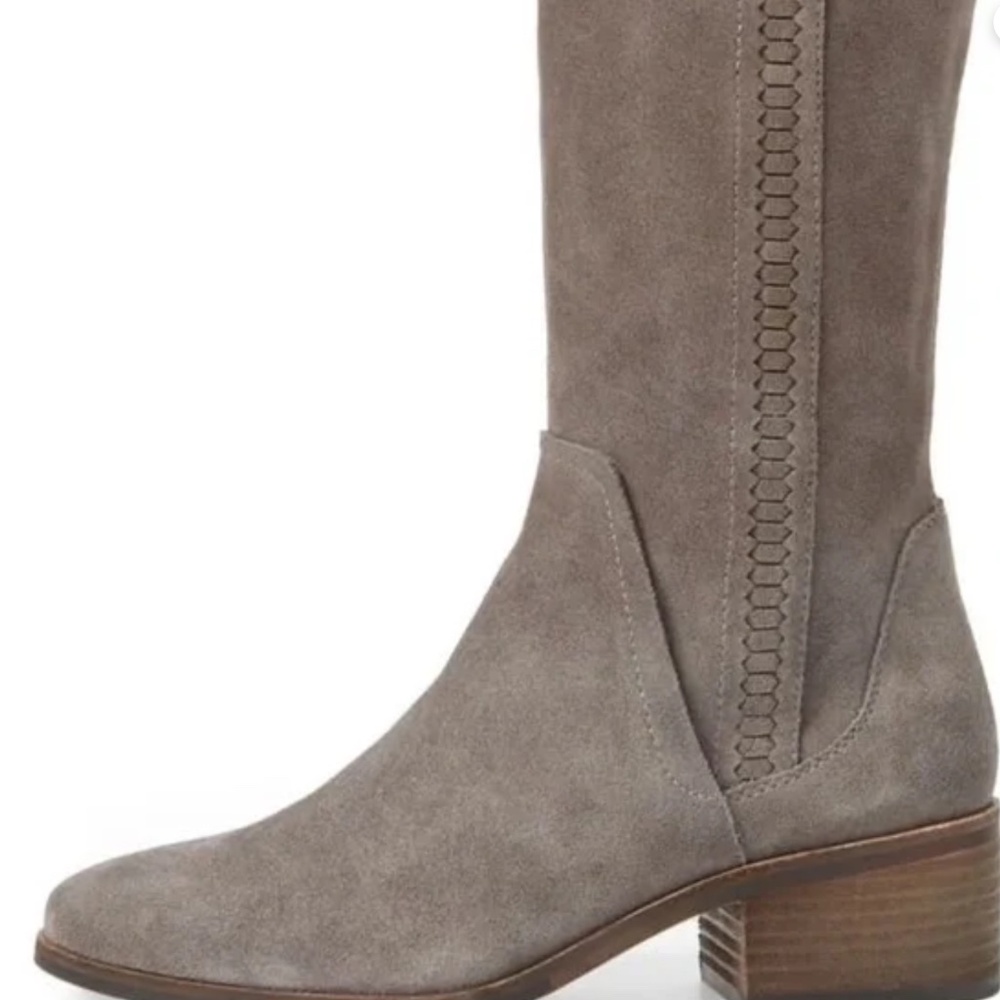 Vince Camuto Kreesell Knee High Boot Regular Calf M Grey Size 12 Suede